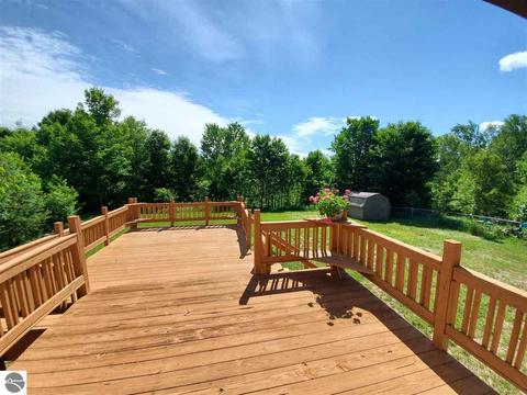 1593 Pine Tree Rd, Grawn, MI 49637 photo 4