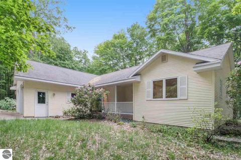 4605 Steffins Rd, Arcadia, MI 49613 photo 1