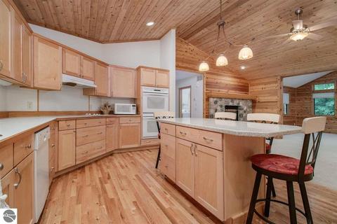 4605 Steffins Rd, Arcadia, MI 49613 photo 3
