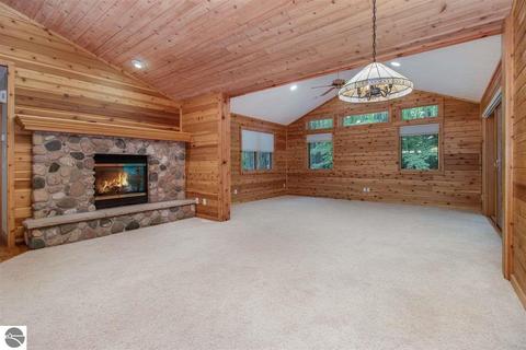 4605 Steffins Rd, Arcadia, MI 49613 photo 6