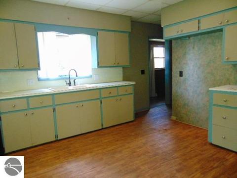 321 N Maple St, Ithaca, MI 48847 photo 7