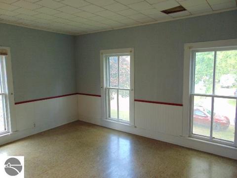 321 N Maple St, Ithaca, MI 48847 photo 25