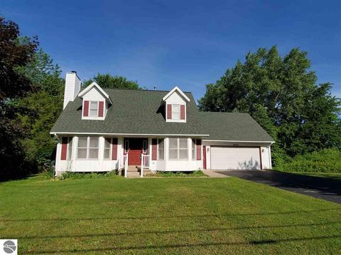 6820 E Harbor Dr, Elk Rapids, MI 49629 photo 1