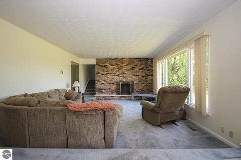 1701 E River Rd, Mount Pleasant, MI 48858 photo 16