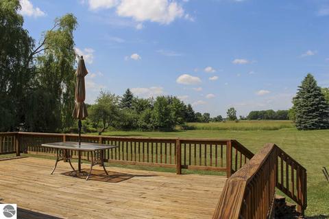 1701 E River Rd, Mount Pleasant, MI 48858 photo 5