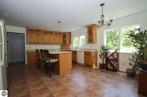 1701 E River Rd, Mount Pleasant, MI 48858 photo 12