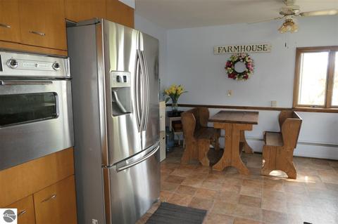 2877 E Washington Rd, Ithaca, MI 48847 photo 11