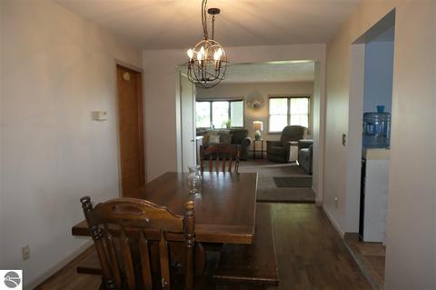 2877 E Washington Rd, Ithaca, MI 48847 photo 9