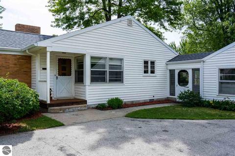 1108 E Andre, Mount Pleasant, MI 48858 photo 2