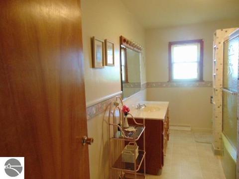 2655 E Buchanan Rd, Ithaca, MI 48847 photo 17