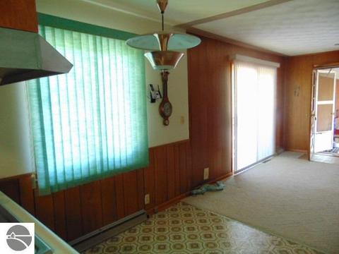 2655 E Buchanan Rd, Ithaca, MI 48847 photo 8