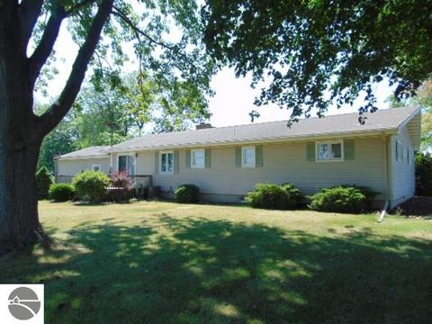 2655 E Buchanan Rd, Ithaca, MI 48847 photo 5