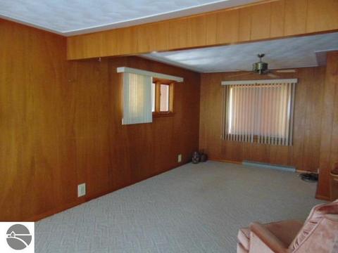 2655 E Buchanan Rd, Ithaca, MI 48847 photo 10