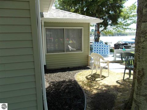 3586 South St, Lupton, MI 48635 photo 2