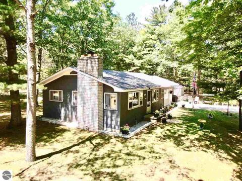9 Ralph St, Au Gres, MI 48703 photo 2