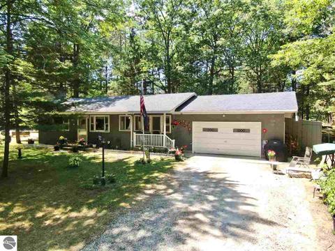 9 Ralph St, Au Gres, MI 48703 photo 1