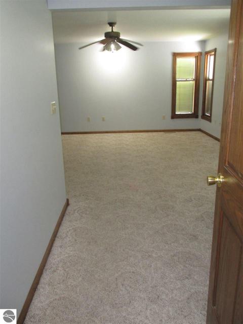 339 Schoolcrest Dr, Shepherd, MI 48883 photo 17
