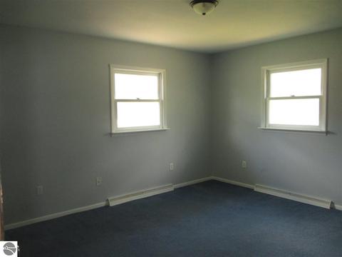 339 Schoolcrest Dr, Shepherd, MI 48883 photo 24