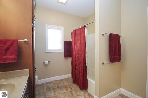7572 S Shepherd Rd, Shepherd, MI 48883 photo 38
