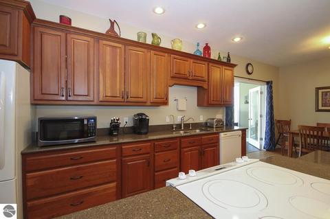 7572 S Shepherd Rd, Shepherd, MI 48883 photo 19