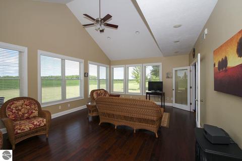 7572 S Shepherd Rd, Shepherd, MI 48883 photo 27