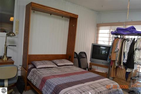 17062 Fourth St, Arcadia, MI 49613 photo 47