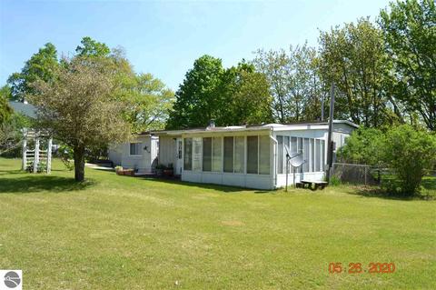 17062 Fourth St, Arcadia, MI 49613 photo 10