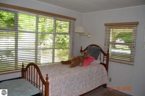 17062 Fourth St, Arcadia, MI 49613 photo 17