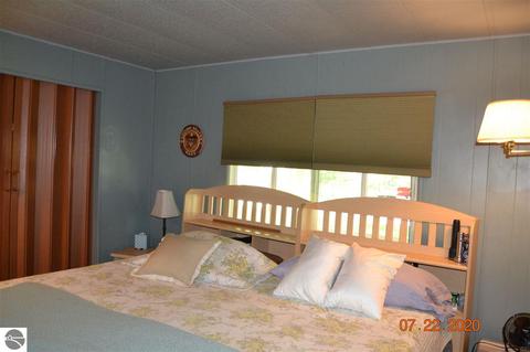 17062 Fourth St, Arcadia, MI 49613 photo 36