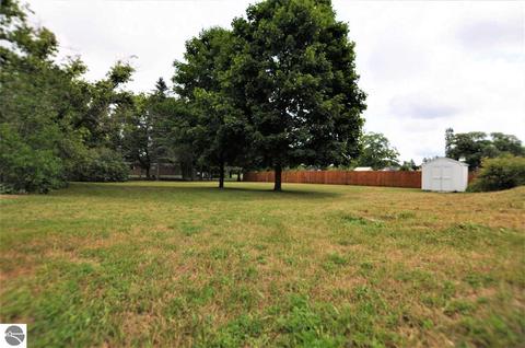 715 State St, Manton, MI 49663 photo 5