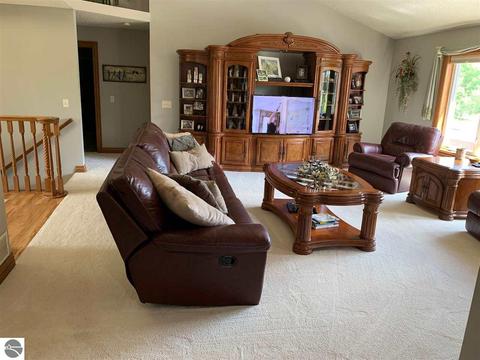 2670 E Blanchard Rd, Shepherd, MI 48883 photo 17
