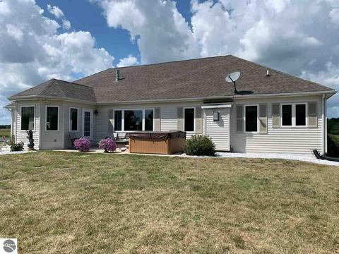 2670 E Blanchard Rd, Shepherd, MI 48883 photo 8