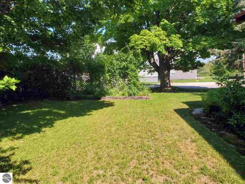 755 Washington Ave, Elberta, MI 49628 photo 9