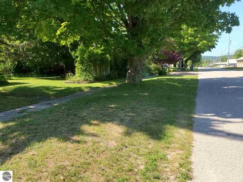 755 Washington Ave, Elberta, MI 49628 photo 28