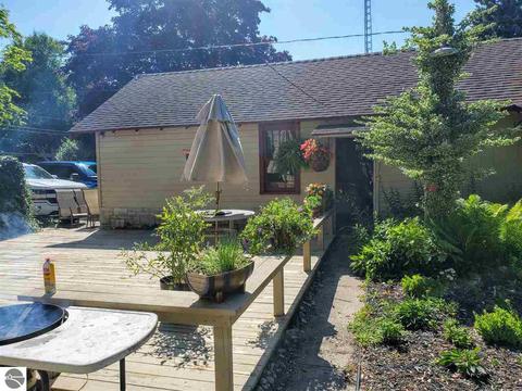 755 Washington Ave, Elberta, MI 49628 photo 8