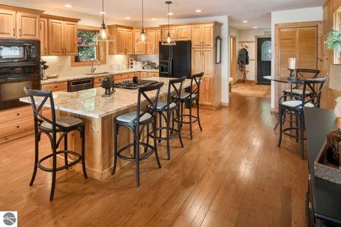 4089 Euclid Ave, Interlochen, MI 49643 photo 7