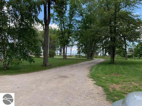 2242 Green Dr, Au Gres, MI 48703 photo 2