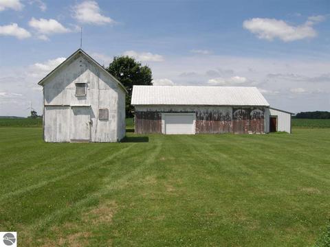 990 S Barry Rd, Ithaca, MI 48847 photo 9