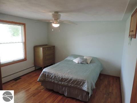 990 S Barry Rd, Ithaca, MI 48847 photo 13