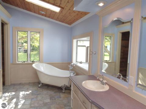2153 Pine River Rd, Standish, MI 48658 photo 4