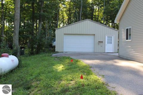 16347 Aletha, Interlochen, MI 49643 photo 4