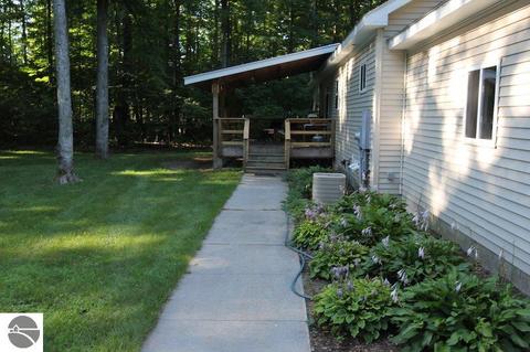 16347 Aletha, Interlochen, MI 49643 photo 5