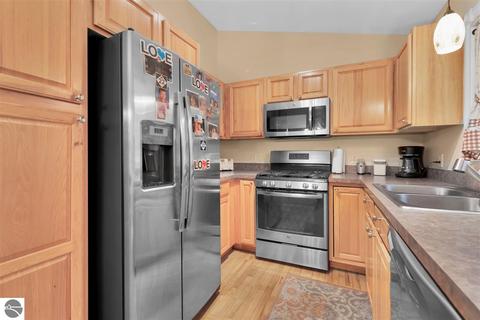 10925 E Dylan Dr, Interlochen, MI 49643 photo 7