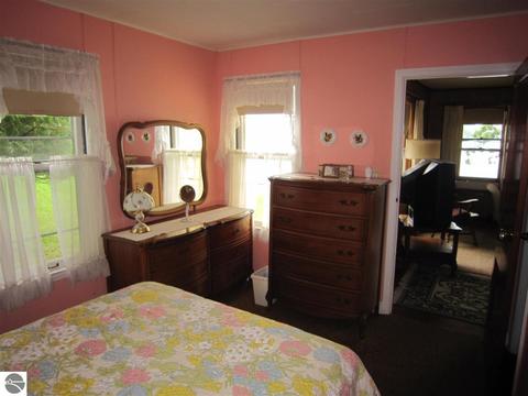 2585 Birch Point Dr, Lupton, MI 48635 photo 22