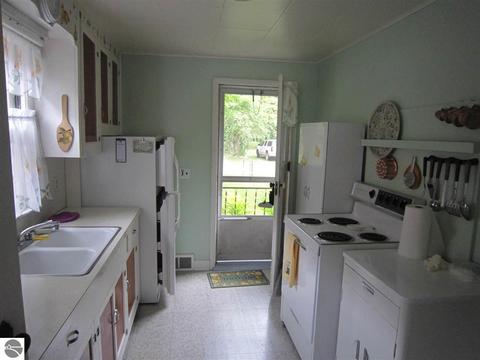 2585 Birch Point Dr, Lupton, MI 48635 photo 12