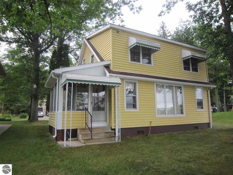2585 Birch Point Dr, Lupton, MI 48635 photo 1