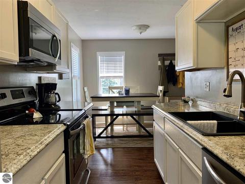 6037 Cedar Dr, Cadillac, MI 49601 photo 22