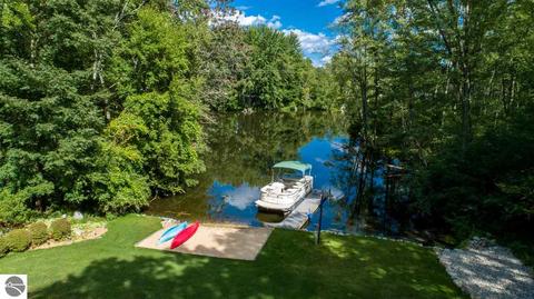 3644 Pine Tree Dr, Weidman, MI 48893 photo 14