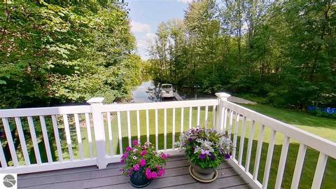 3644 Pine Tree Dr, Weidman, MI 48893 photo 11