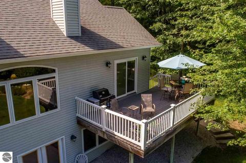 3644 Pine Tree Dr, Weidman, MI 48893 photo 9